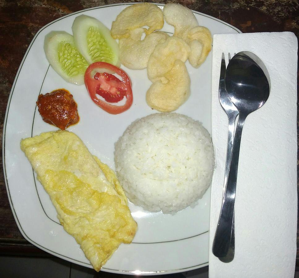 Banyu Homestay Banyuwangi  Buitenkant foto