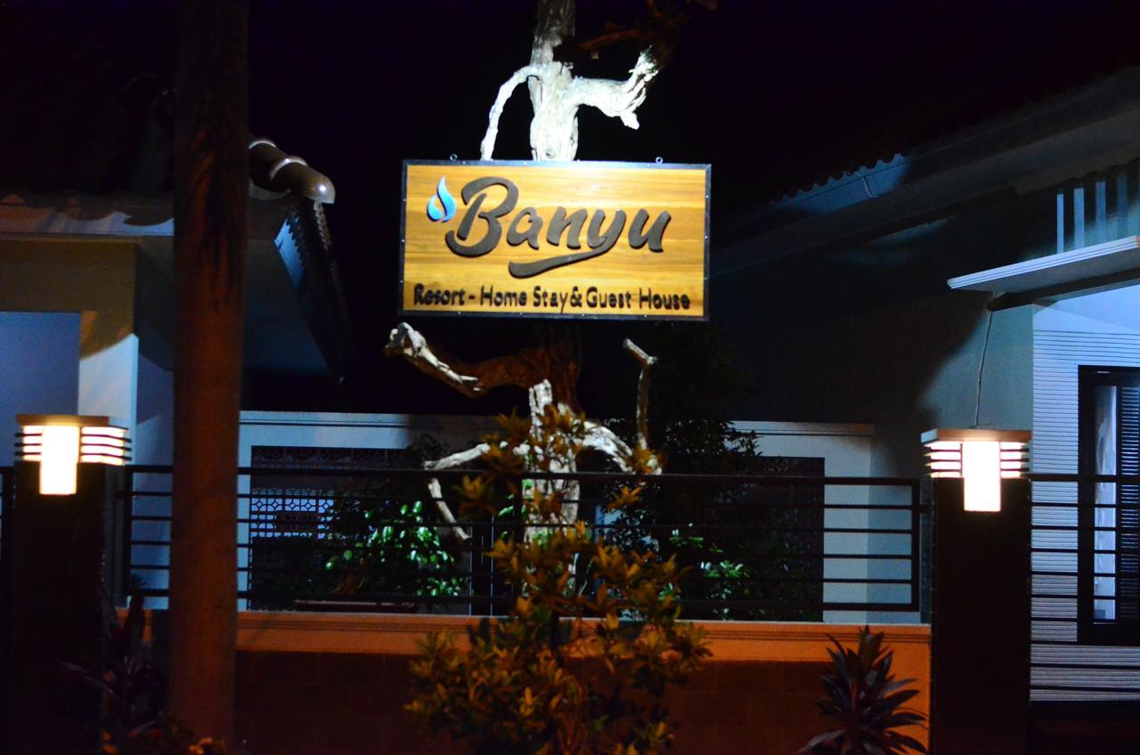 Banyu Homestay Banyuwangi  Buitenkant foto