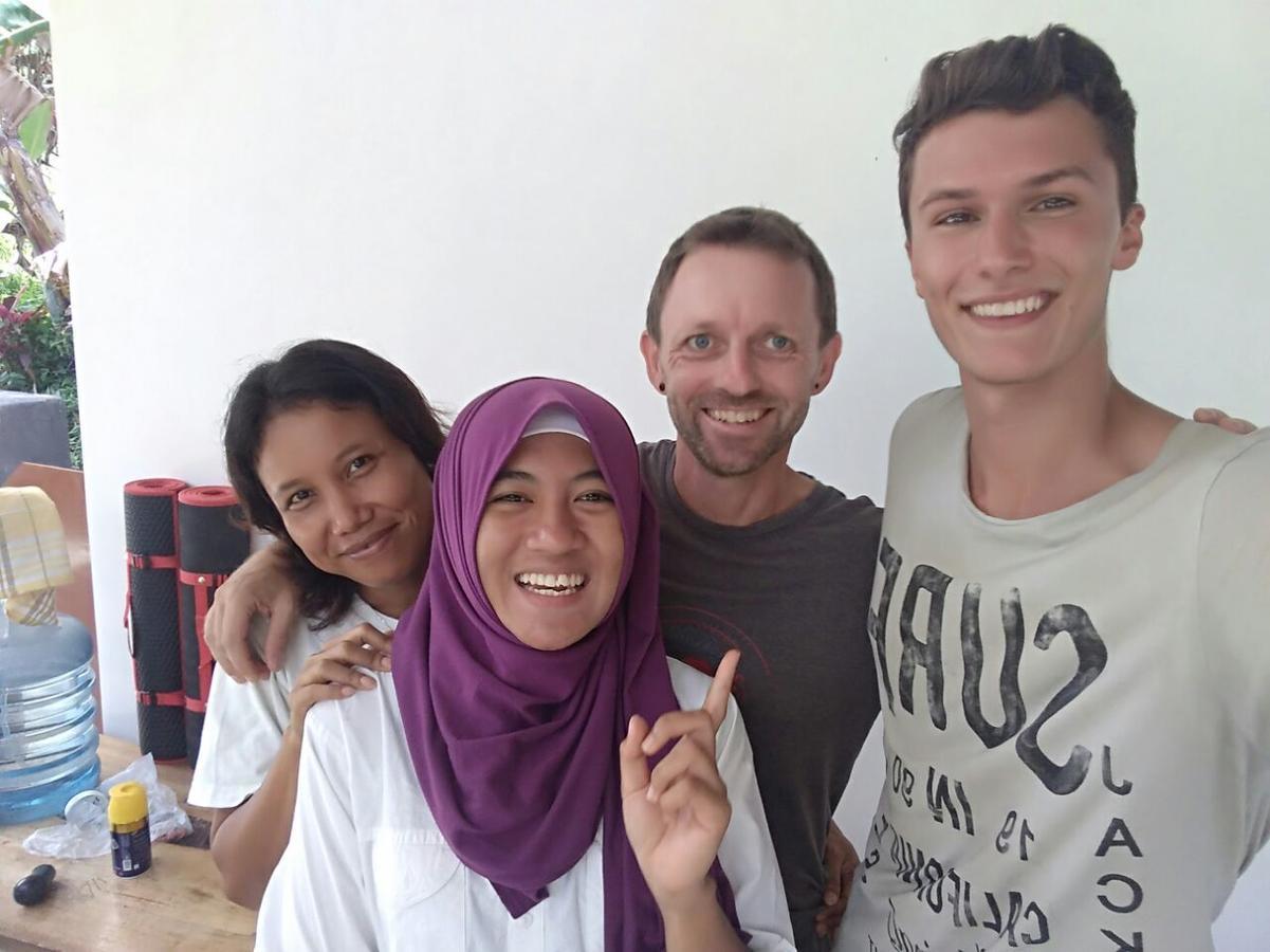 Banyu Homestay Banyuwangi  Buitenkant foto