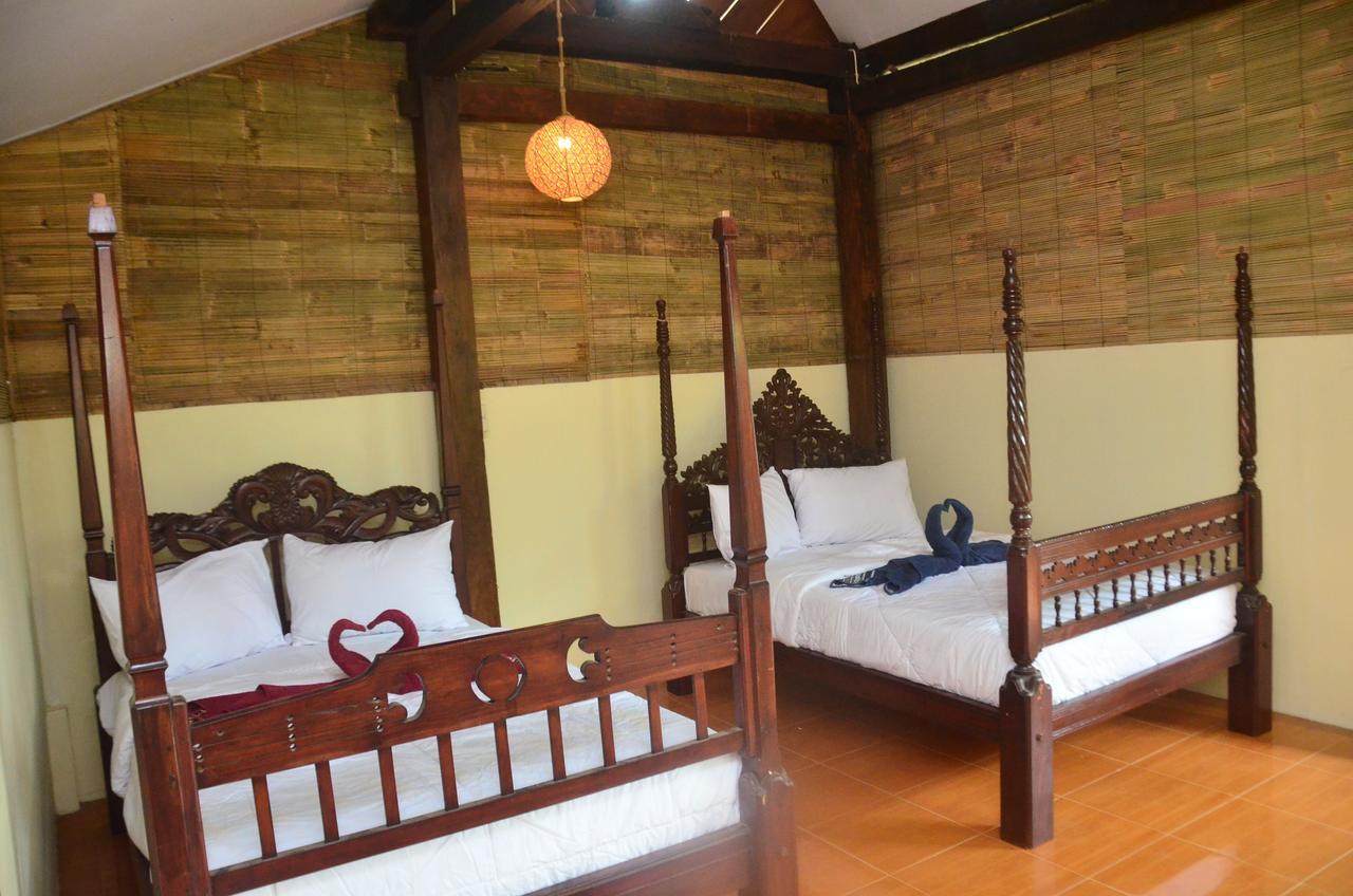 Banyu Homestay Banyuwangi  Buitenkant foto