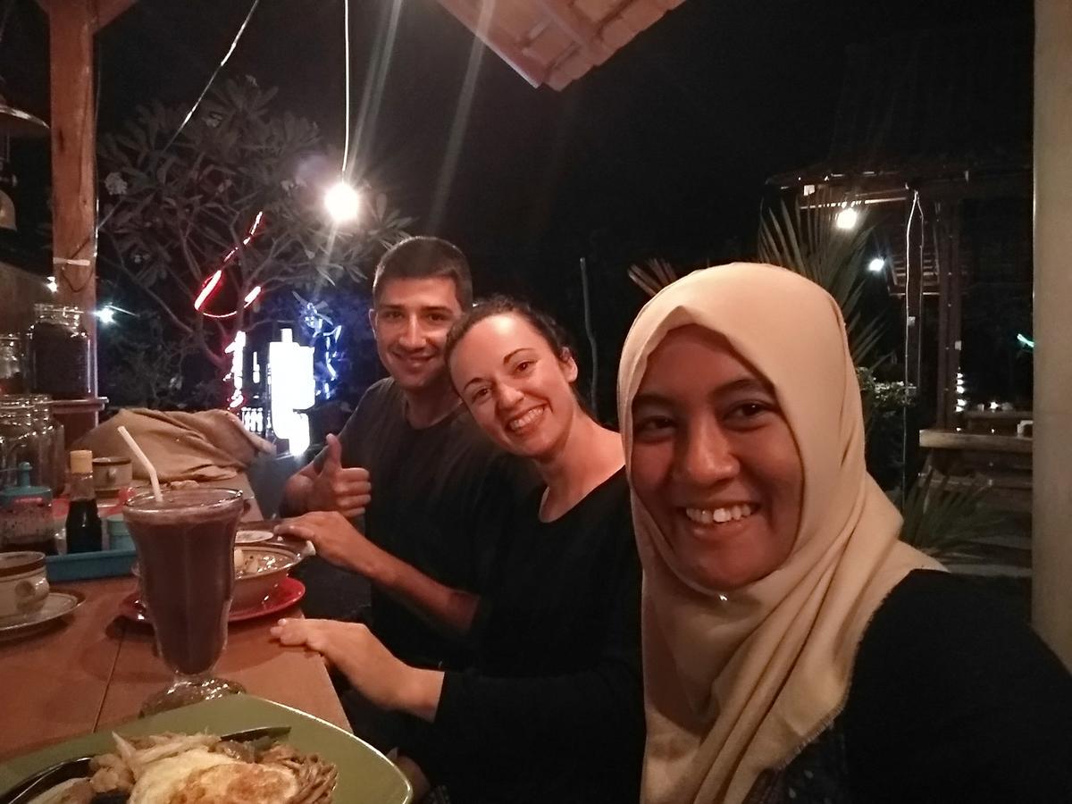 Banyu Homestay Banyuwangi  Buitenkant foto