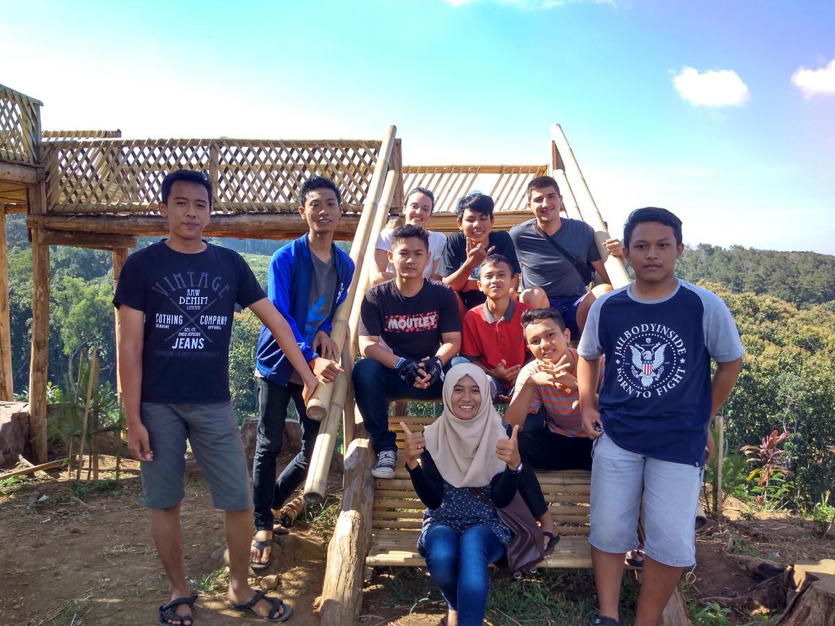 Banyu Homestay Banyuwangi  Buitenkant foto